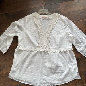 Soft Surroundings White Lace Accent Top